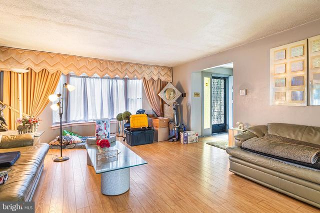 3946 BLAKE RD, Huntingdon Valley, PA 19006