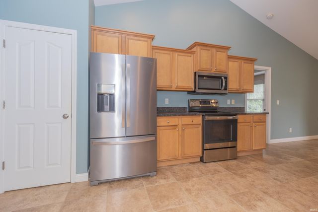 4715 Mansfield Drive, Newburgh, IN 47630
