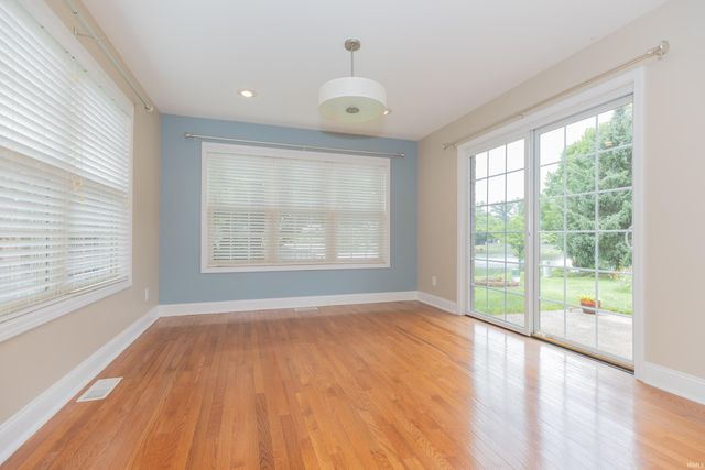 4715 Mansfield Drive, Newburgh, IN 47630