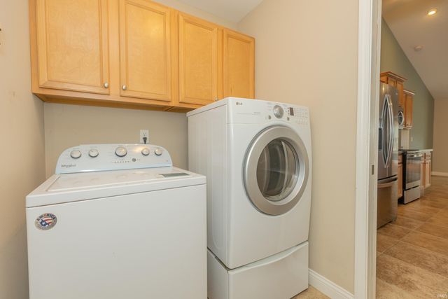 4715 Mansfield Drive, Newburgh, IN 47630