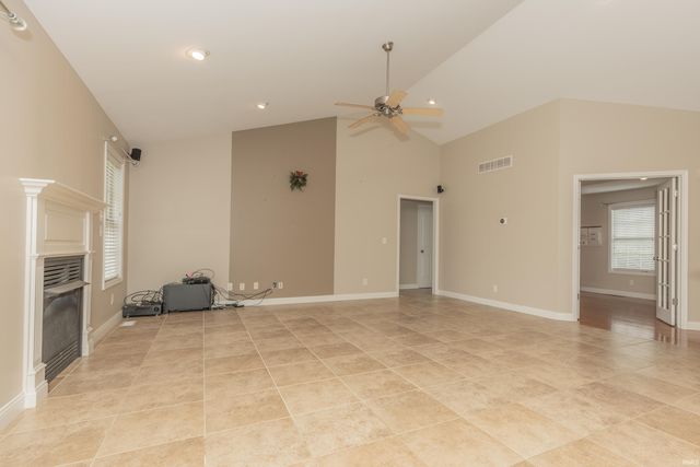 4715 Mansfield Drive, Newburgh, IN 47630