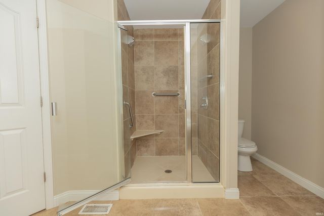4715 Mansfield Drive, Newburgh, IN 47630