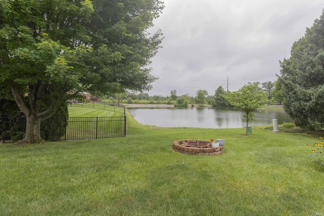 4715 Mansfield Drive, Newburgh, IN 47630
