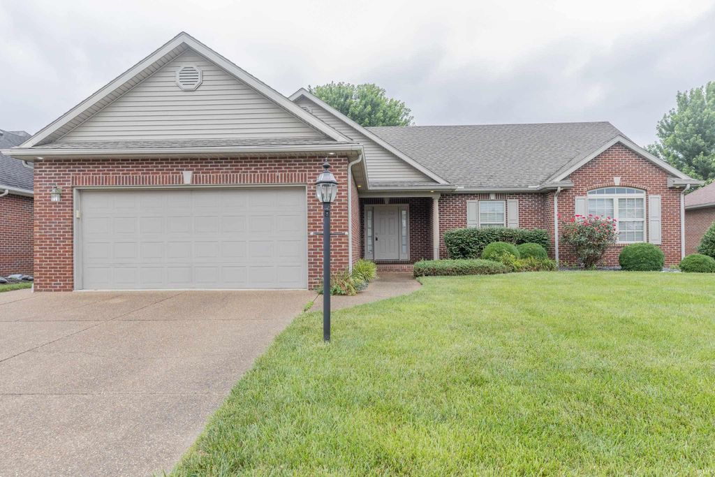 4715 Mansfield Drive, Newburgh, IN 47630
