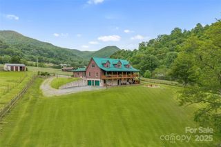 101 Trinity Drive, Clyde, NC 28721