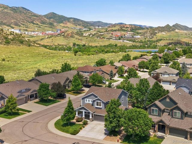 8354 Hackamore Rd, Littleton, CO 80125