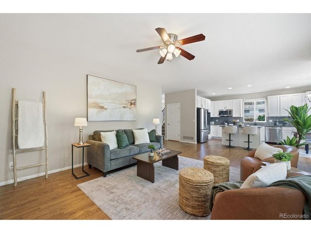 8354 Hackamore Rd, Littleton, CO 80125
