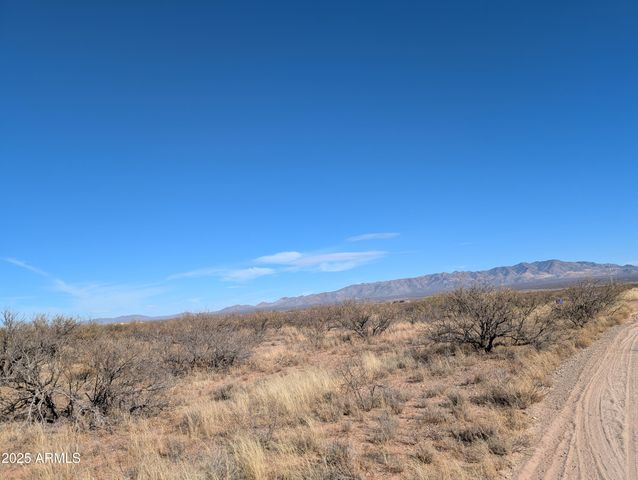 9701 E Adams Trail -- 5, Hereford, AZ 85615