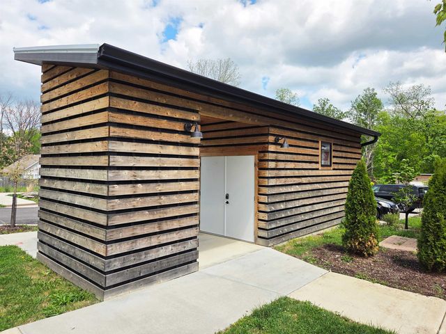 1270 E Short Street, Bloomington, IN 47401