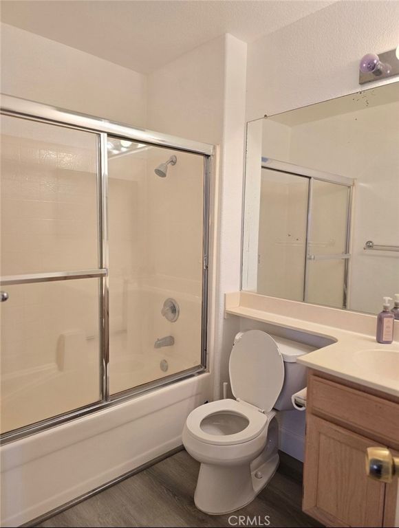 Image 5 of property listing at 24392 Ridgewood, Murrieta, CA 92562