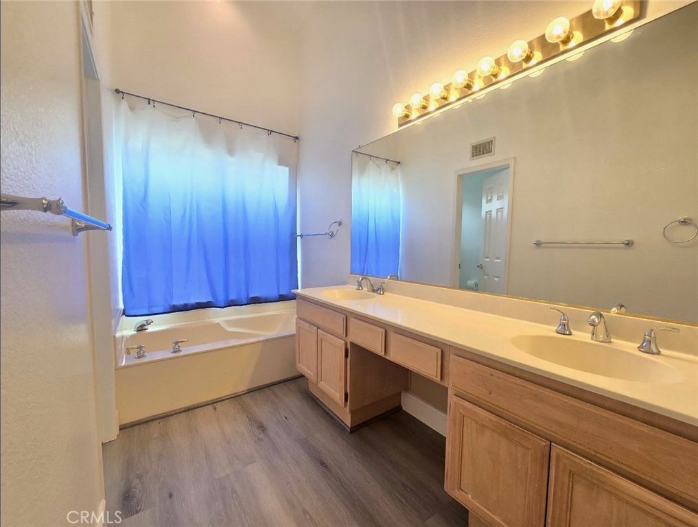 Image 6 of property listing at 24392 Ridgewood, Murrieta, CA 92562