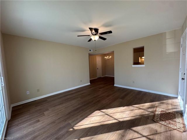 5521 Hornaday Road C, Greensboro, NC 27409