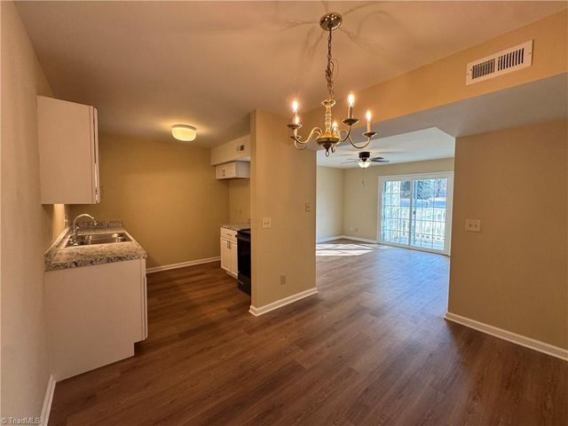 5521 Hornaday Road C, Greensboro, NC 27409