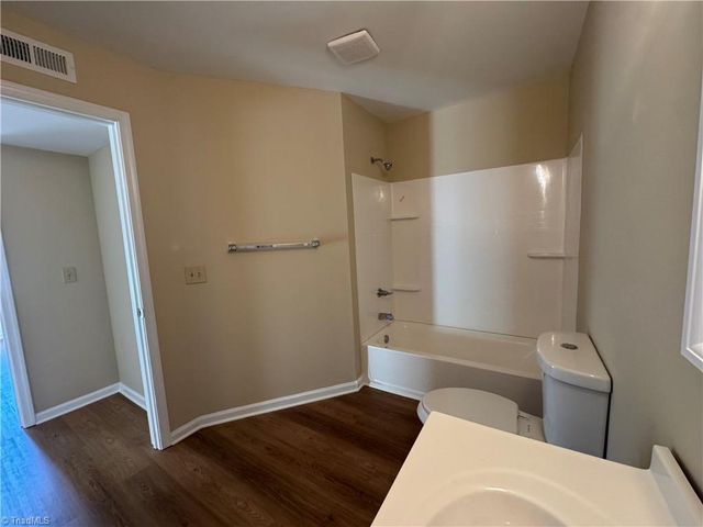 5521 Hornaday Road C, Greensboro, NC 27409