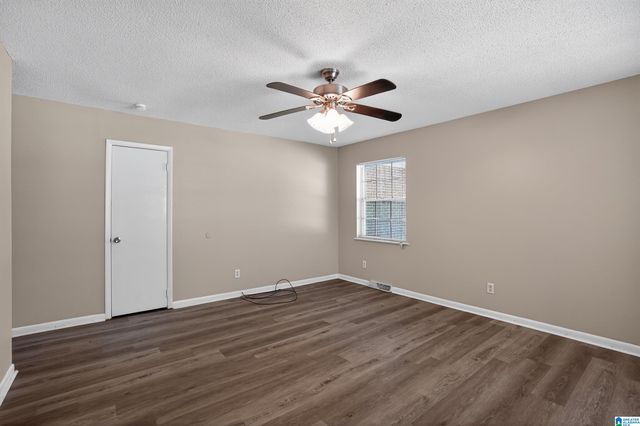 700 TWIN RIDGE DRIVE, Bessemer, AL 35020