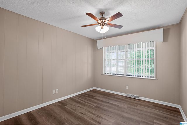 700 TWIN RIDGE DRIVE, Bessemer, AL 35020