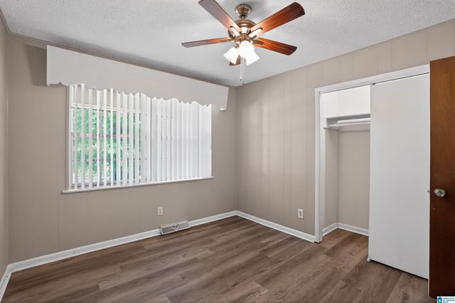 700 TWIN RIDGE DRIVE, Bessemer, AL 35020