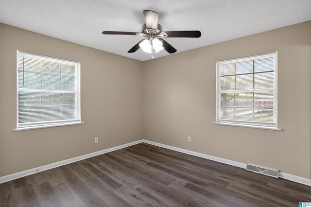 700 TWIN RIDGE DRIVE, Bessemer, AL 35020