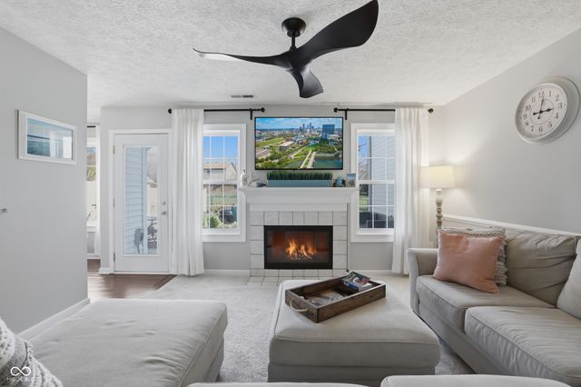 57 Carriage Lake Drive, Brownsburg, IN 46112