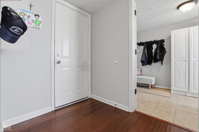 57 Carriage Lake Drive, Brownsburg, IN 46112