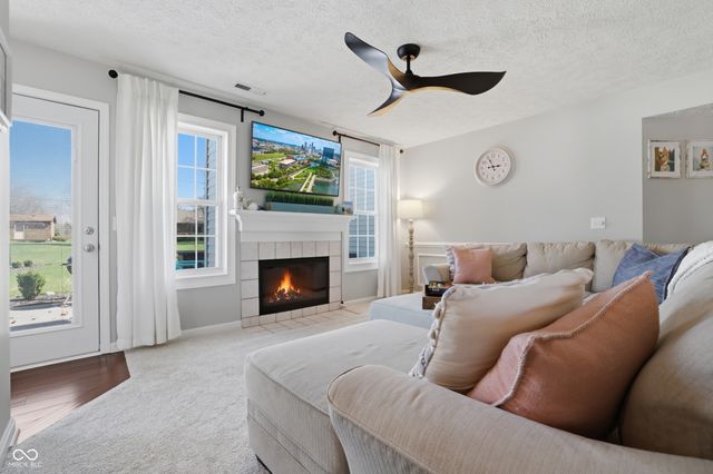 57 Carriage Lake Drive, Brownsburg, IN 46112