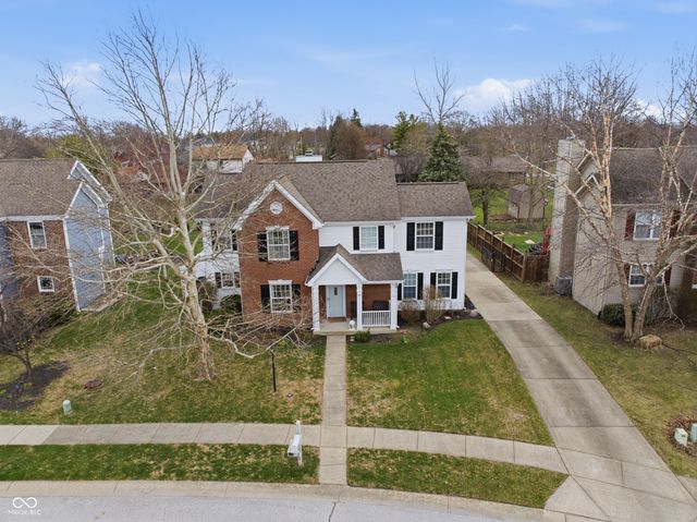 57 Carriage Lake Drive, Brownsburg, IN 46112