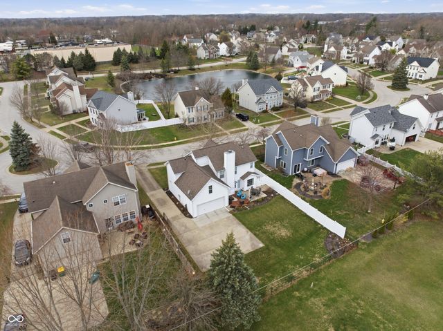 57 Carriage Lake Drive, Brownsburg, IN 46112