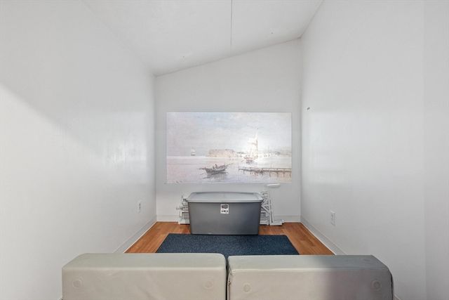 7 Jackson St, Gardner, MA 01440