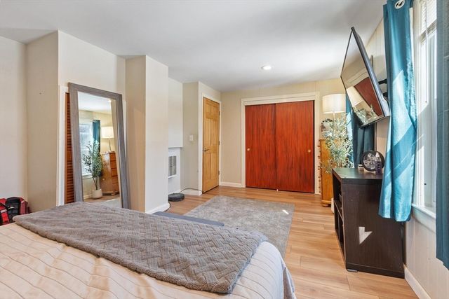 7 Jackson St, Gardner, MA 01440