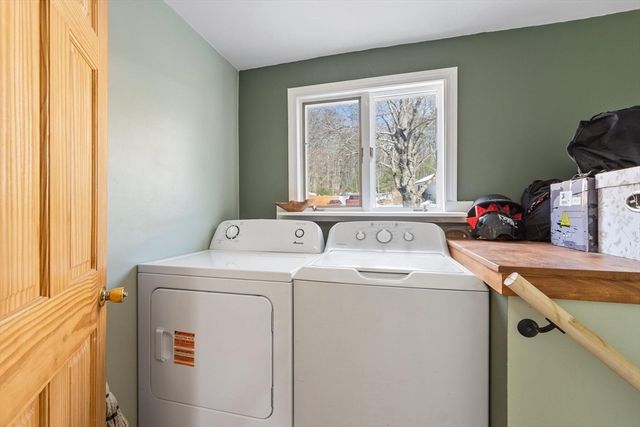 7 Jackson St, Gardner, MA 01440