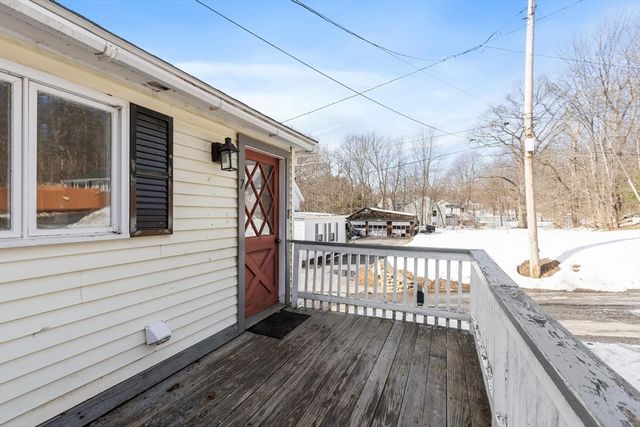 7 Jackson St, Gardner, MA 01440