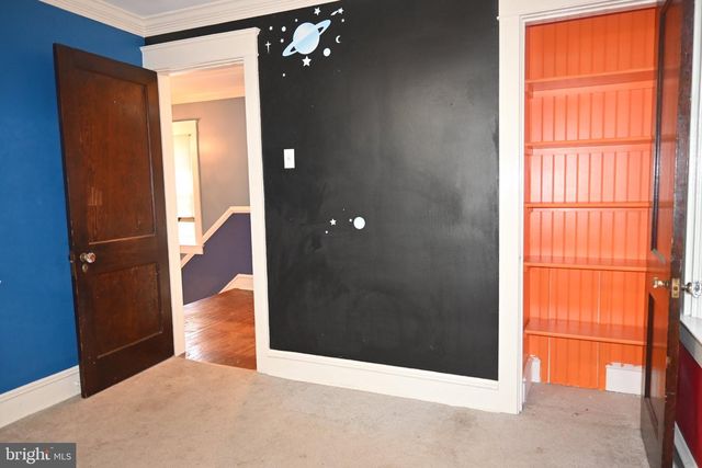 215 W DUPONT ST, Ridley Park, PA 19078