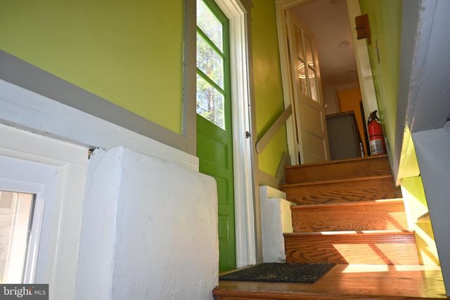 215 W DUPONT ST, Ridley Park, PA 19078