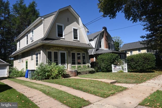 215 W DUPONT ST, Ridley Park, PA 19078