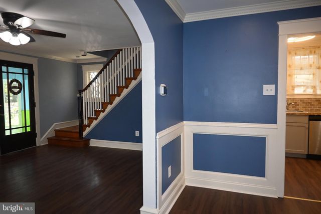 215 W DUPONT ST, Ridley Park, PA 19078
