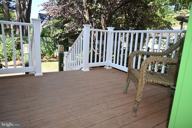 215 W DUPONT ST, Ridley Park, PA 19078