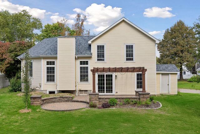 11239 49th Avenue N, Plymouth, MN 55442