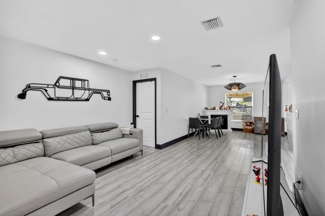 1691 W 26th Court, Riviera Beach, FL 33404