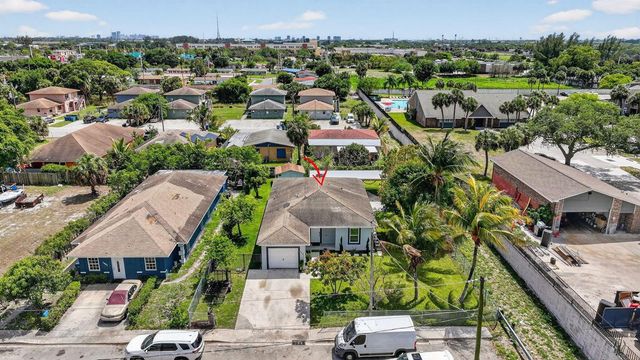 1691 W 26th Court, Riviera Beach, FL 33404