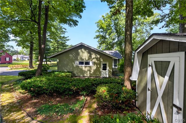 201 Oakridge, Salina, NY 13088
