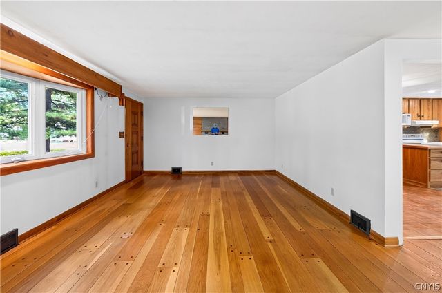 201 Oakridge, Salina, NY 13088