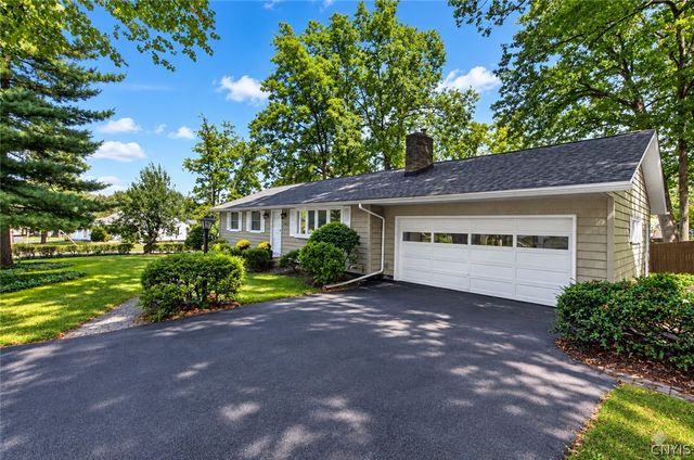 201 Oakridge, Salina, NY 13088