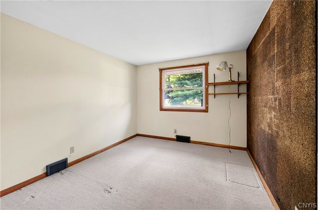 201 Oakridge, Salina, NY 13088
