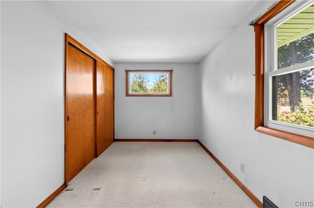 201 Oakridge, Salina, NY 13088