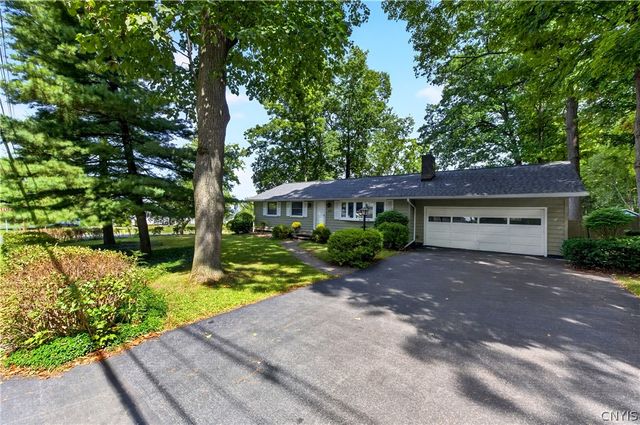 201 Oakridge, Salina, NY 13088