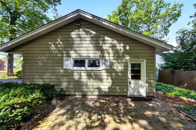 201 Oakridge, Salina, NY 13088