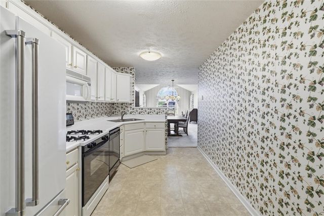 6380 Jefferson Pointe Cir, Jefferson Hills, PA 15025