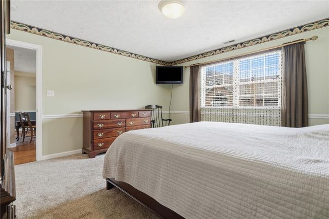 6380 Jefferson Pointe Cir, Jefferson Hills, PA 15025