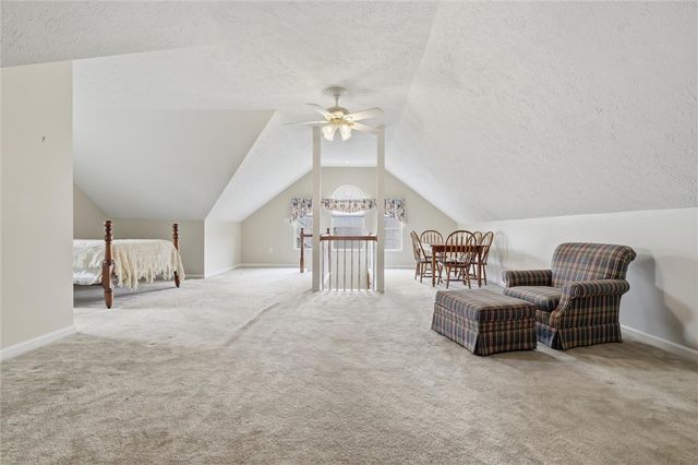 6380 Jefferson Pointe Cir, Jefferson Hills, PA 15025