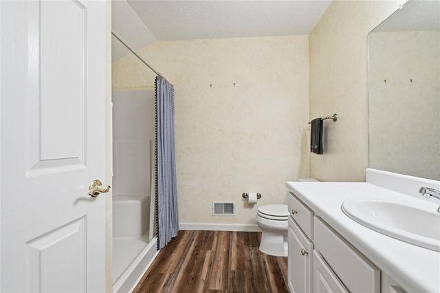 6380 Jefferson Pointe Cir, Jefferson Hills, PA 15025